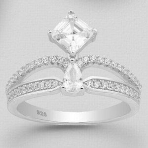 925 Sterling Silver Ring Decorated with CZ's Cubic Zirconium & Solitaire NEW 6/8